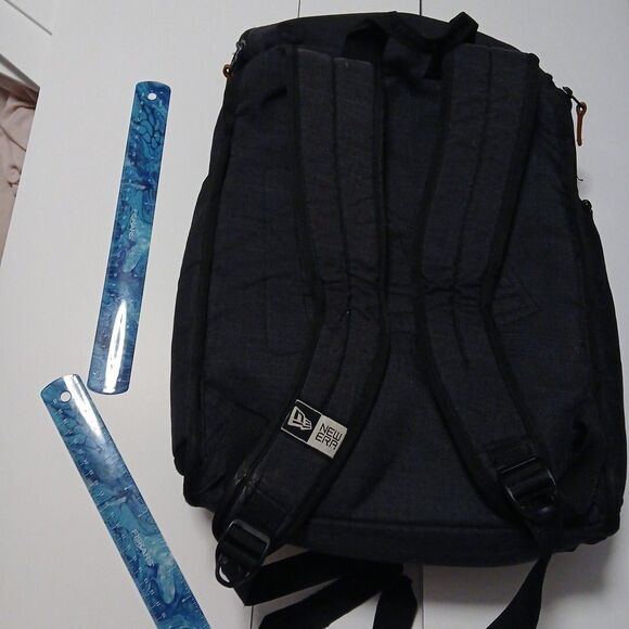 NEW ERA Dark Gray/Dk Charcoal BackPack Hiking Pack Rucksack - Picture 4 of 7